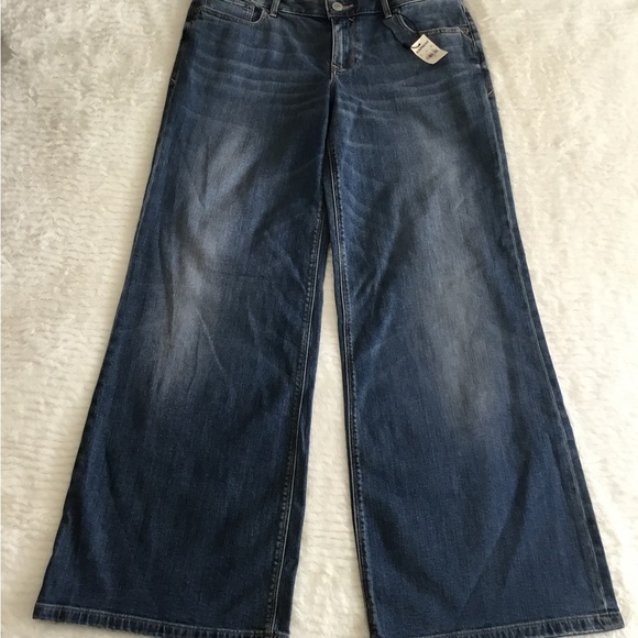 Express Medium Wash Wide Leg Ankle Jeans Size 8S - Picture 3 of 10